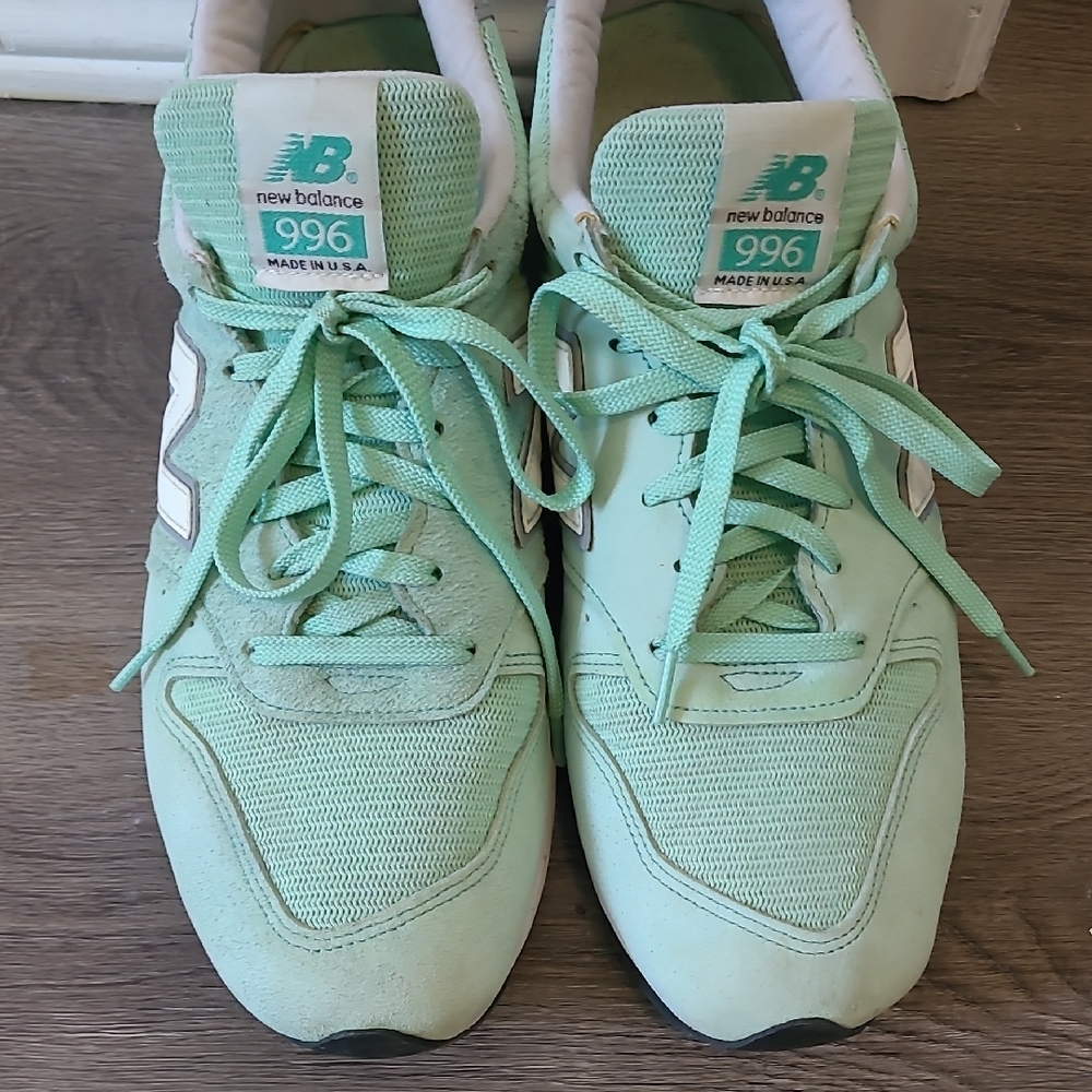 New Balance Light Green 996 Sneakers